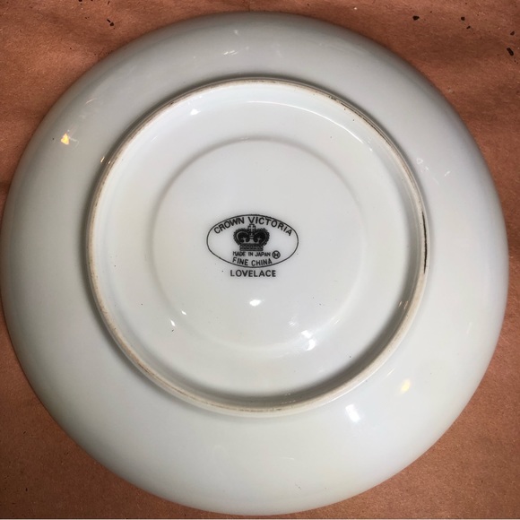 Handmade Soy Candle: Crown Vic Peppermint - Picture 6 of 8